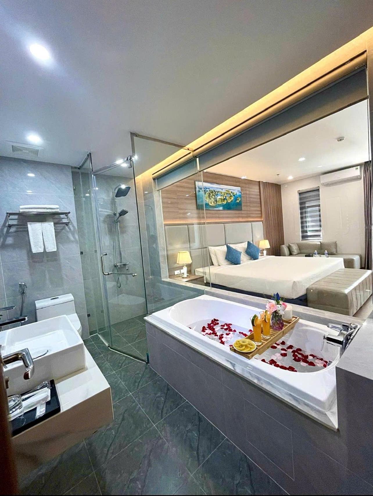 Central Halong Hotel Ha Long Exterior photo